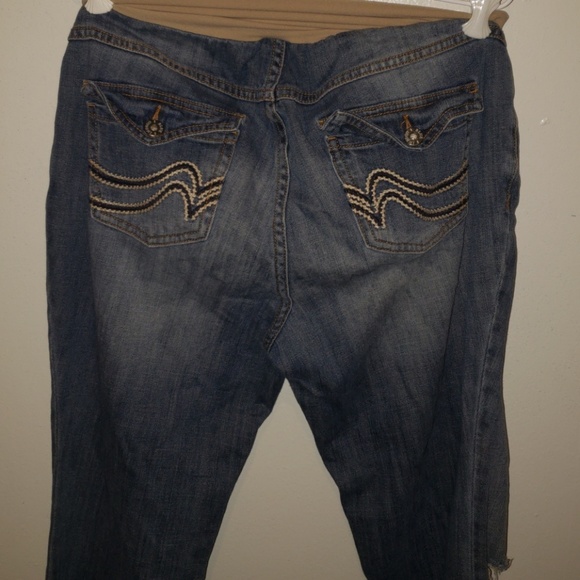 Maternity jeans - Picture 3 of 3